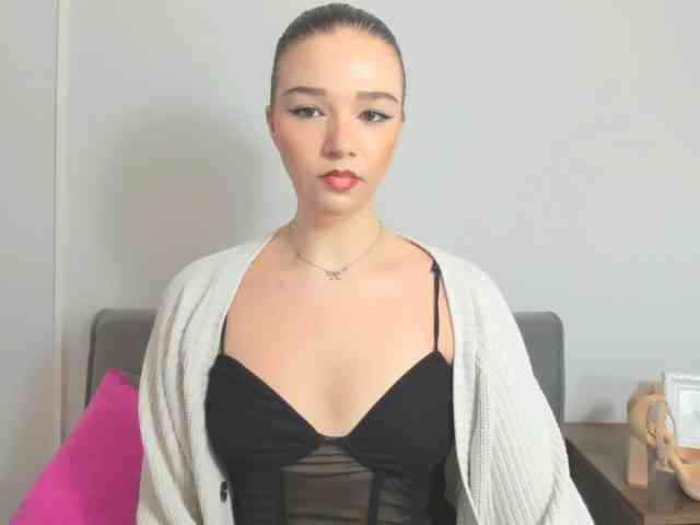 AvaPretty webcam