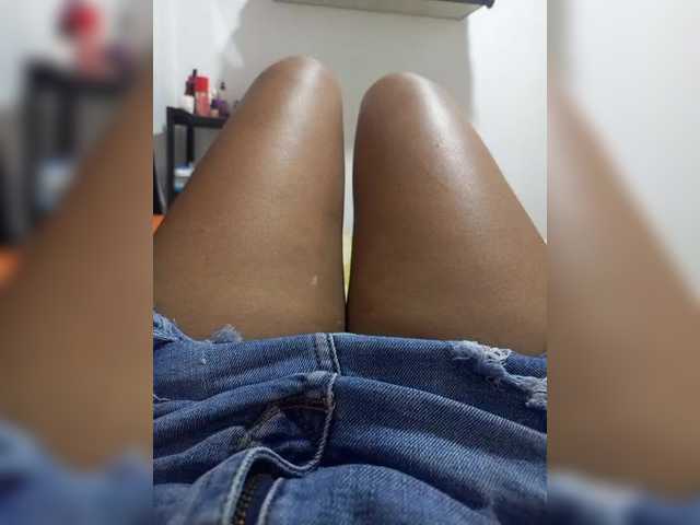 annie-19 webcam