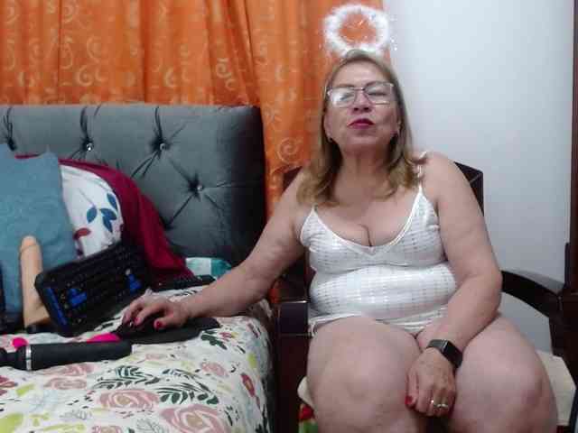 ViviannaJhonson webcam