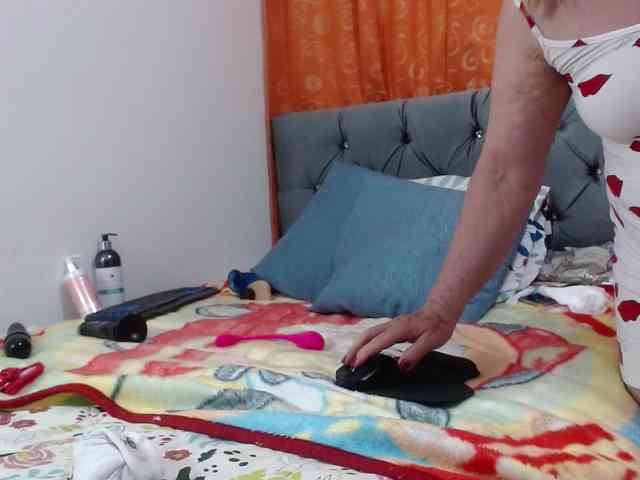 ViviannaJhonson webcam