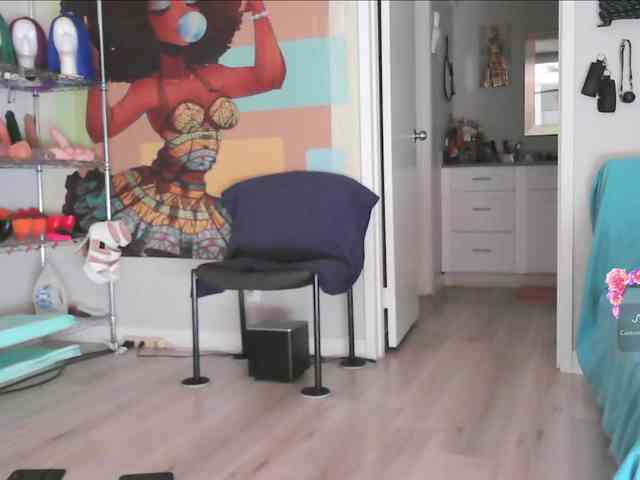 QueenAnitaDix webcam