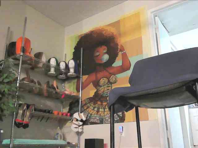 QueenAnitaDix webcam