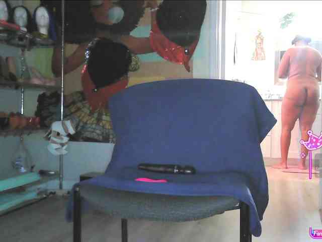 QueenAnitaDix webcam