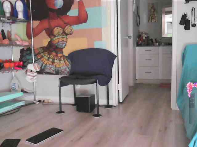 QueenAnitaDix webcam