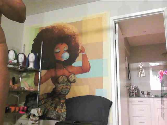 QueenAnitaDix webcam