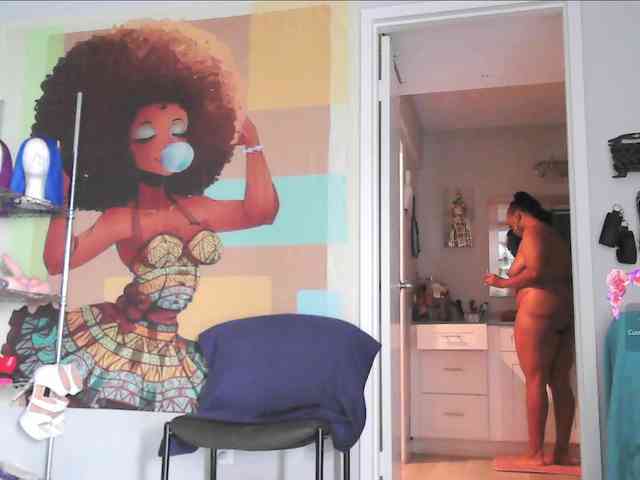 QueenAnitaDix webcam