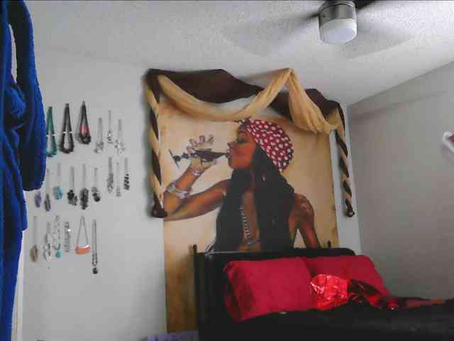 QueenAnitaDix webcam