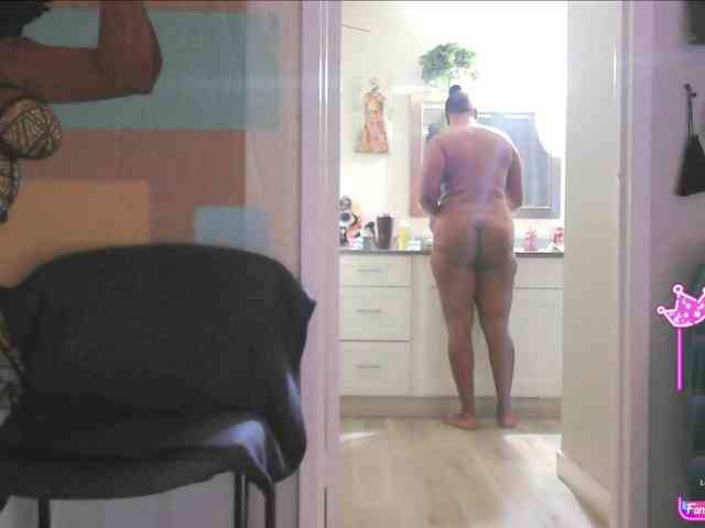 QueenAnitaDix webcam