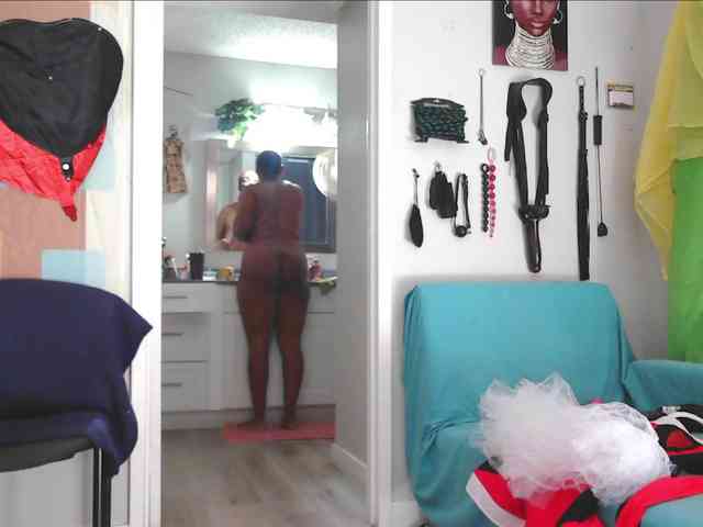 QueenAnitaDix webcam