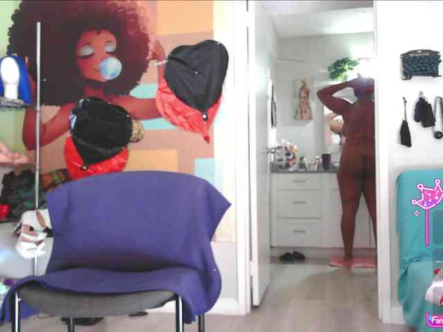 QueenAnitaDix webcam