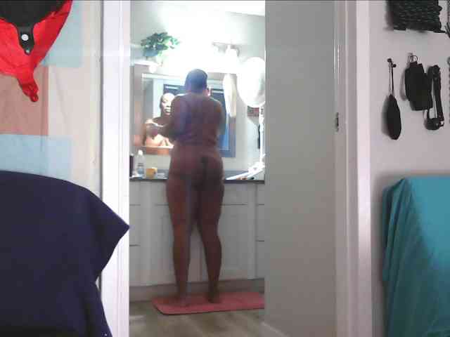 QueenAnitaDix webcam