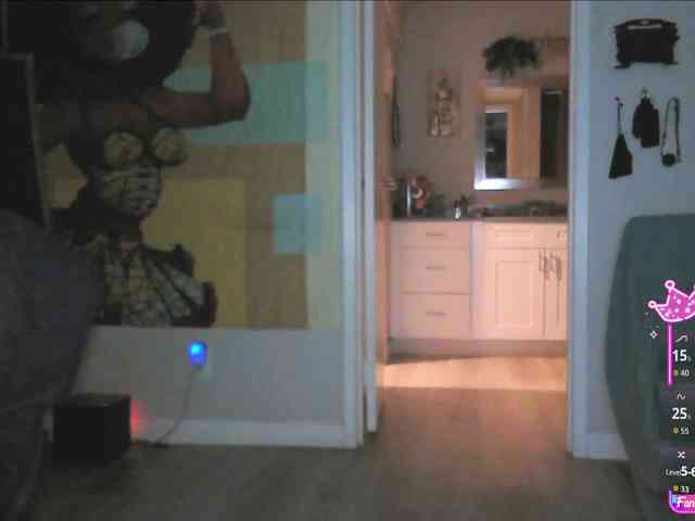 QueenAnitaDix webcam