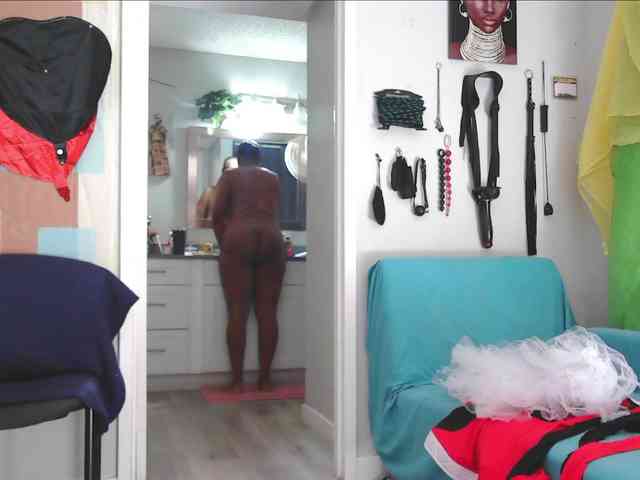 QueenAnitaDix webcam