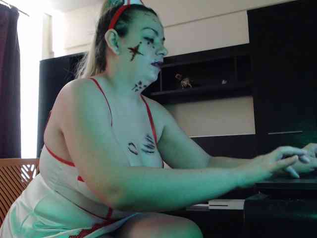 GiuliaHotXXX1 webcam