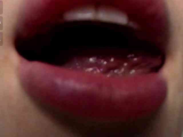LISABABYMETAL webcam