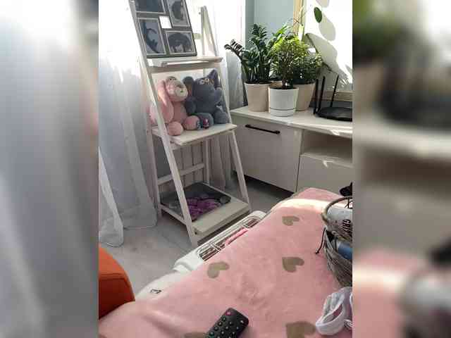 CuteKitty00 webcam