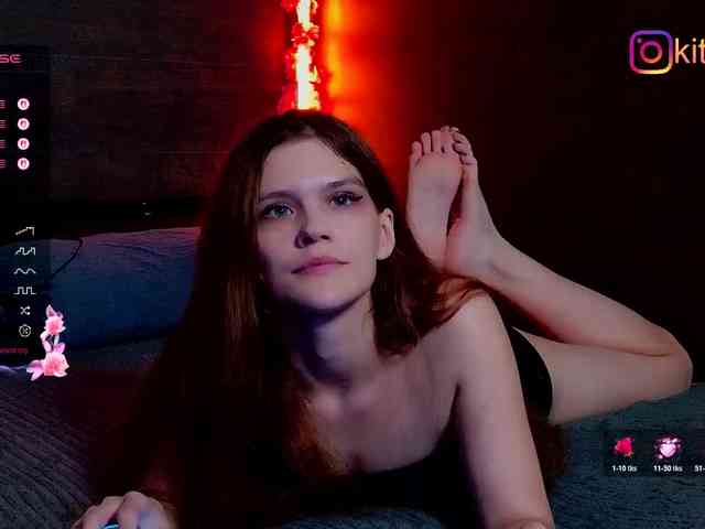 KitiGrey webcam