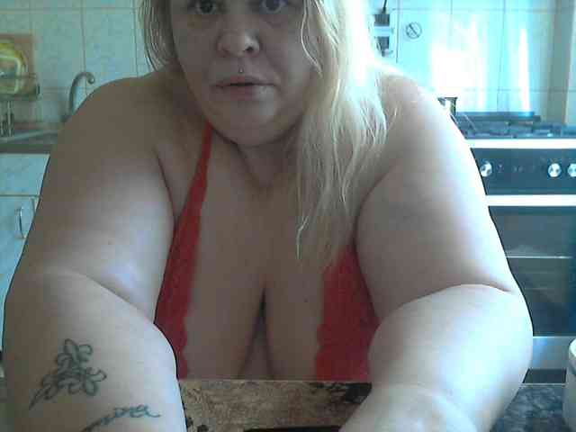 AriannaMilf webcam