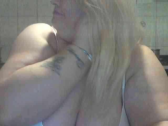 AriannaMilf webcam