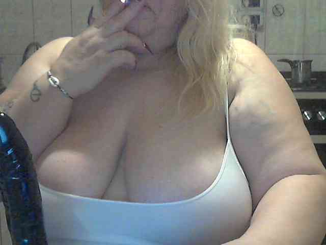 AriannaMilf webcam