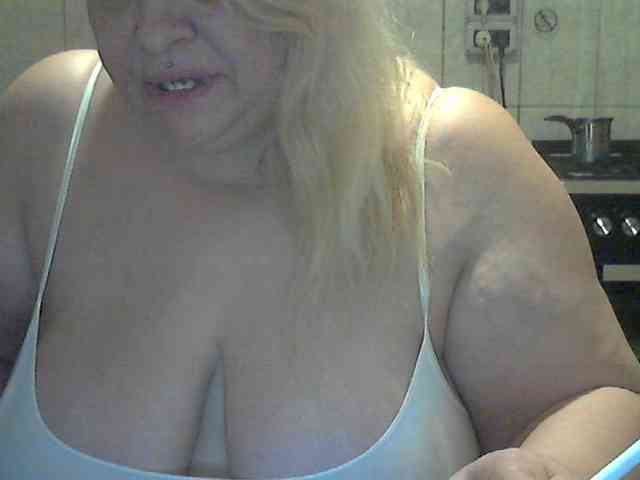 AriannaMilf webcam