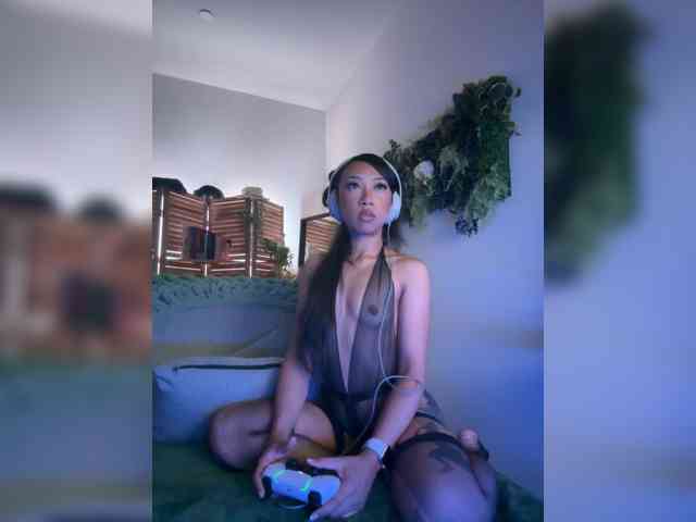 PreeminentJess webcam