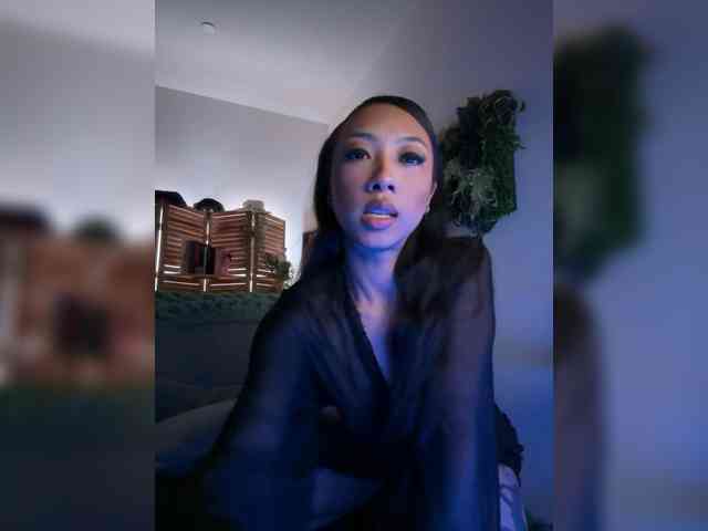 PreeminentJess webcam