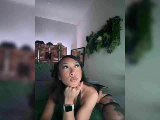 PreeminentJess webcam