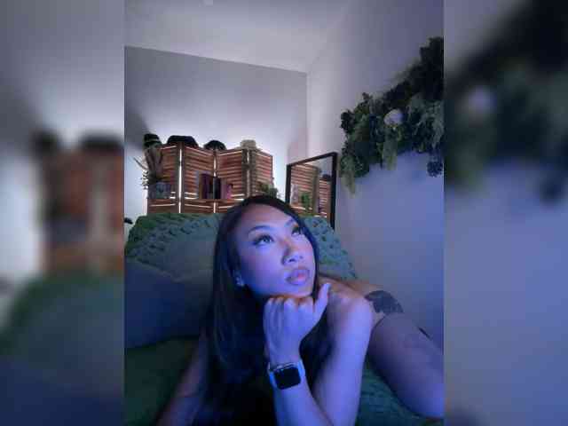PreeminentJess webcam