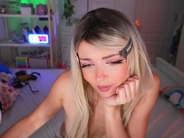 PrincessSonya webcam