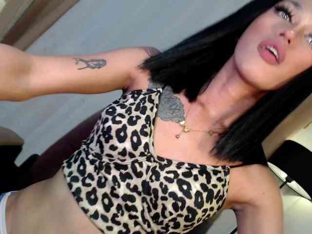 Ts_glamorousa