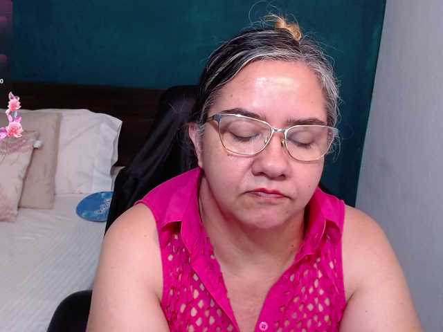 scarlett-dubois webcam