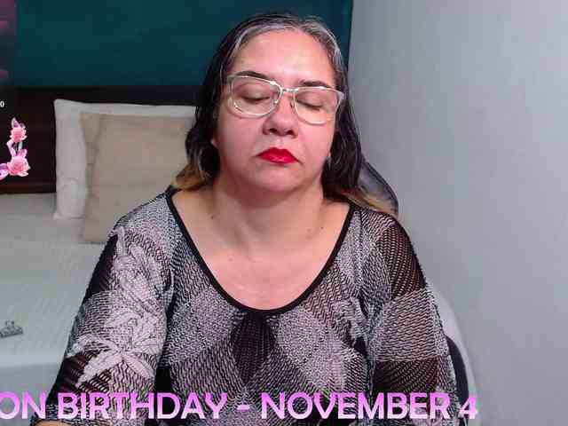 scarlett-dubois webcam
