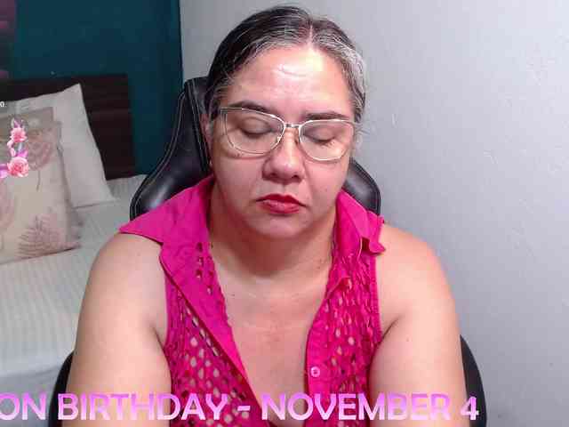 scarlett-dubois webcam