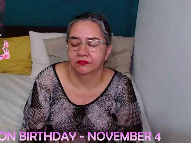 scarlett-dubois webcam