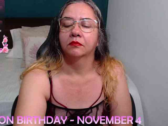 scarlett-dubois webcam