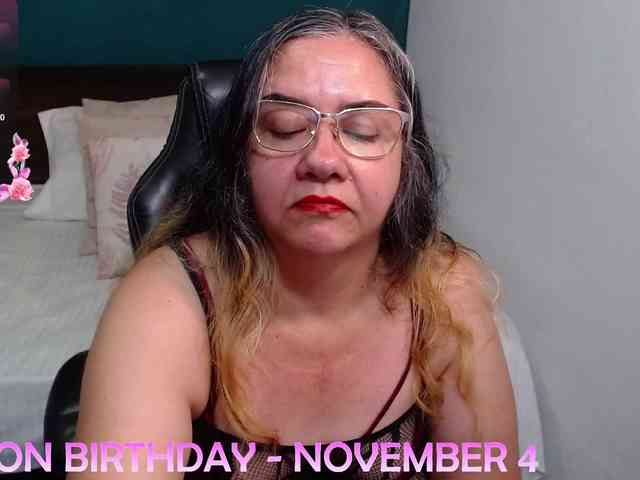 scarlett-dubois webcam