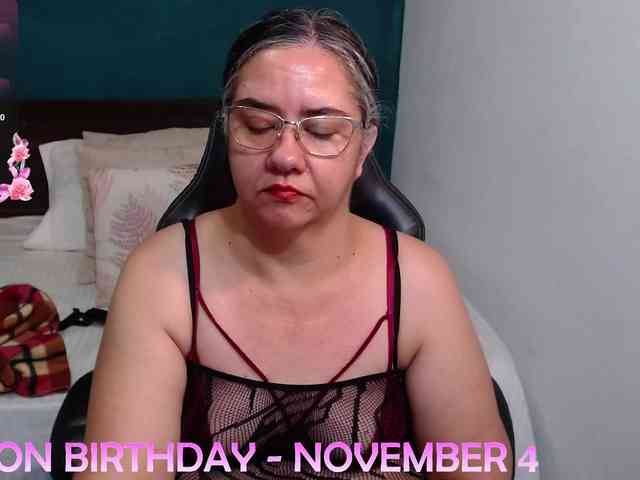 scarlett-dubois webcam