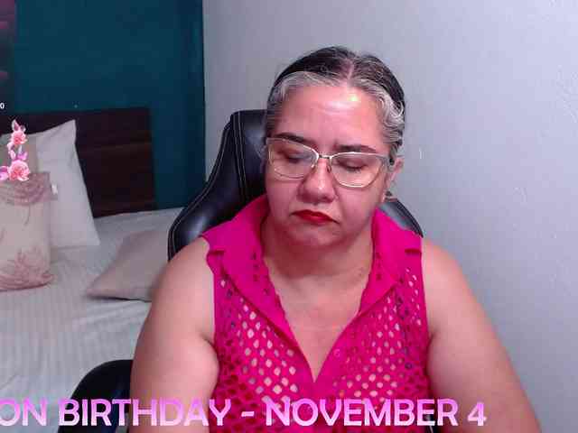 scarlett-dubois webcam