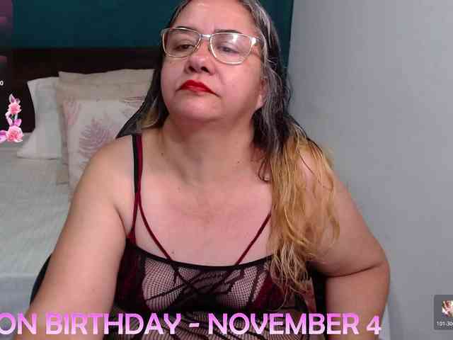 scarlett-dubois webcam