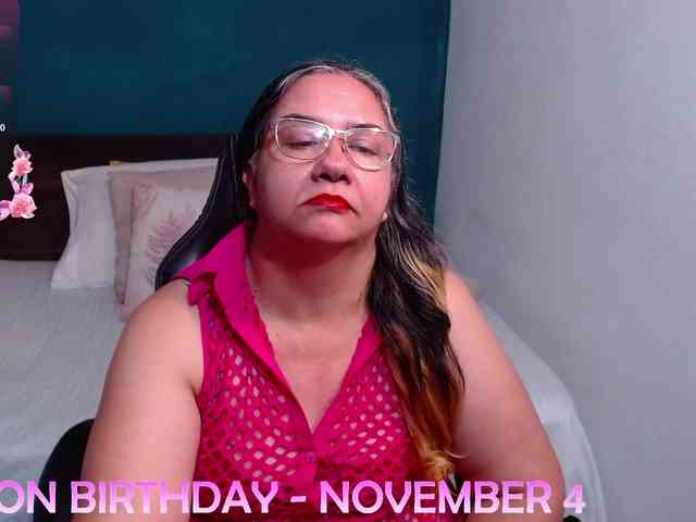 scarlett-dubois webcam