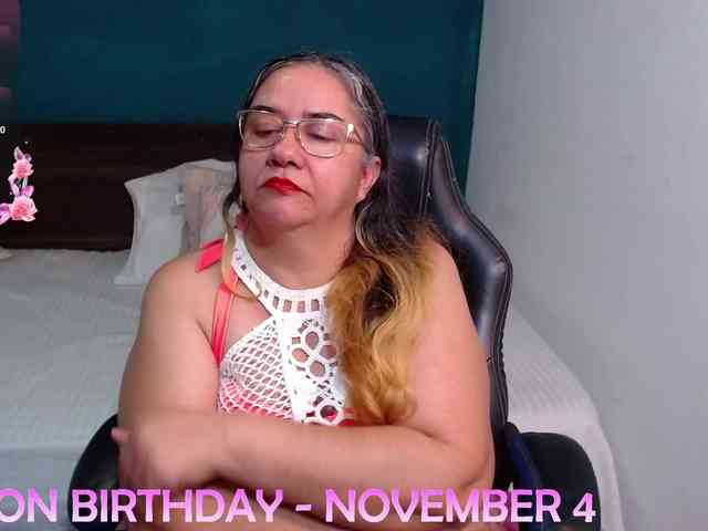 scarlett-dubois webcam