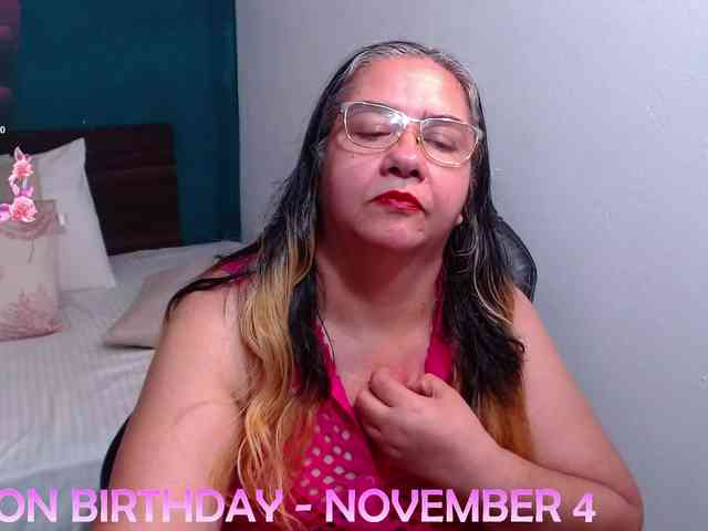 scarlett-dubois webcam