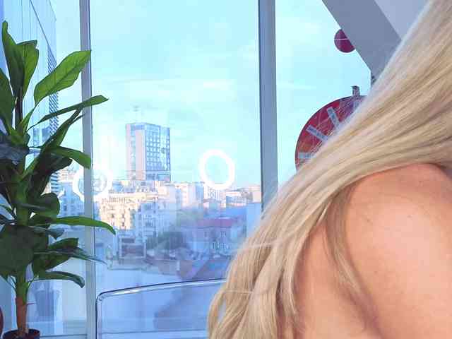 SpoilM3Mor3 webcam