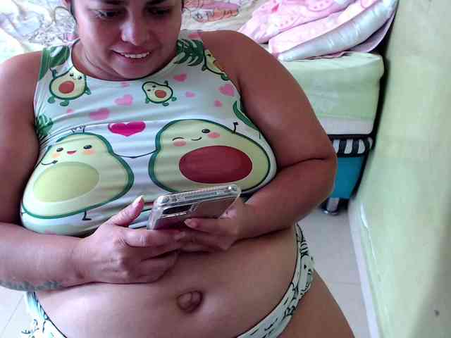 mia-naughty webcam