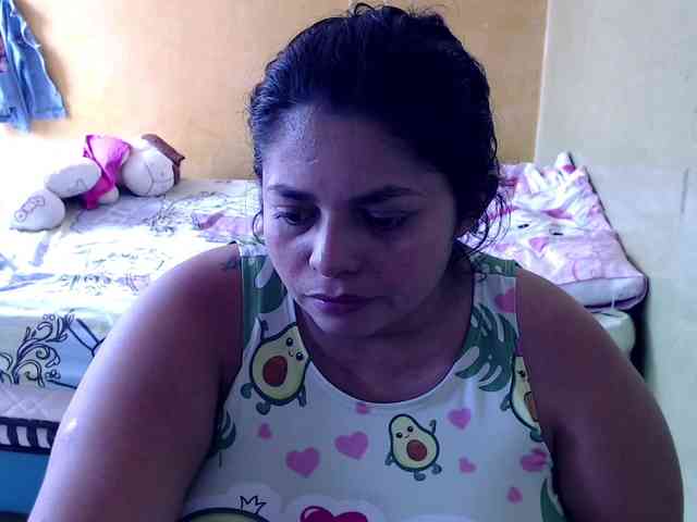 mia-naughty webcam