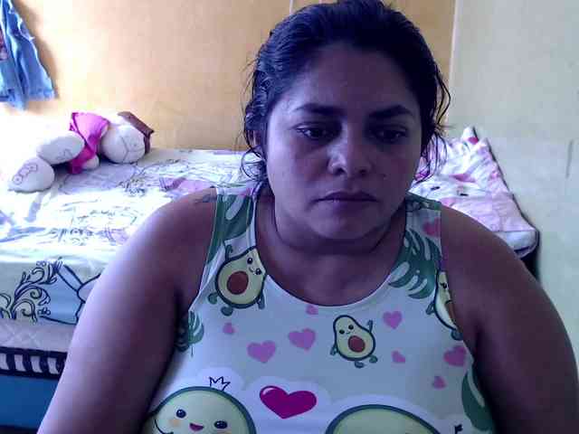 mia-naughty webcam