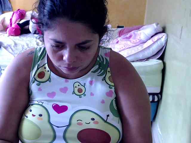mia-naughty webcam