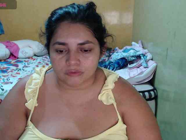 mia-naughty webcam