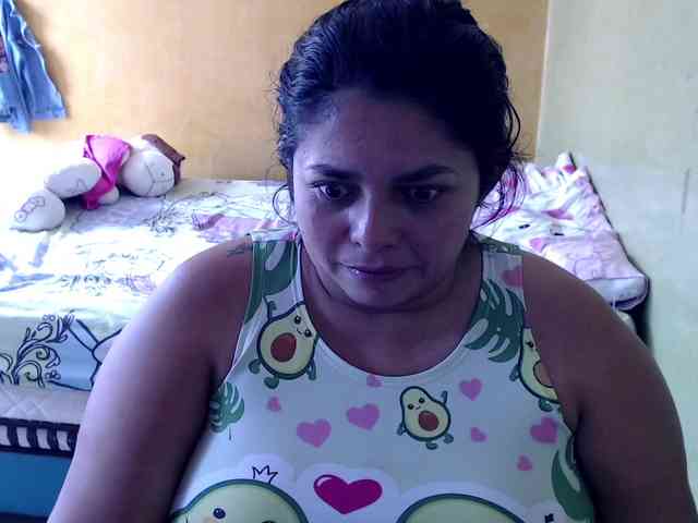 mia-naughty webcam